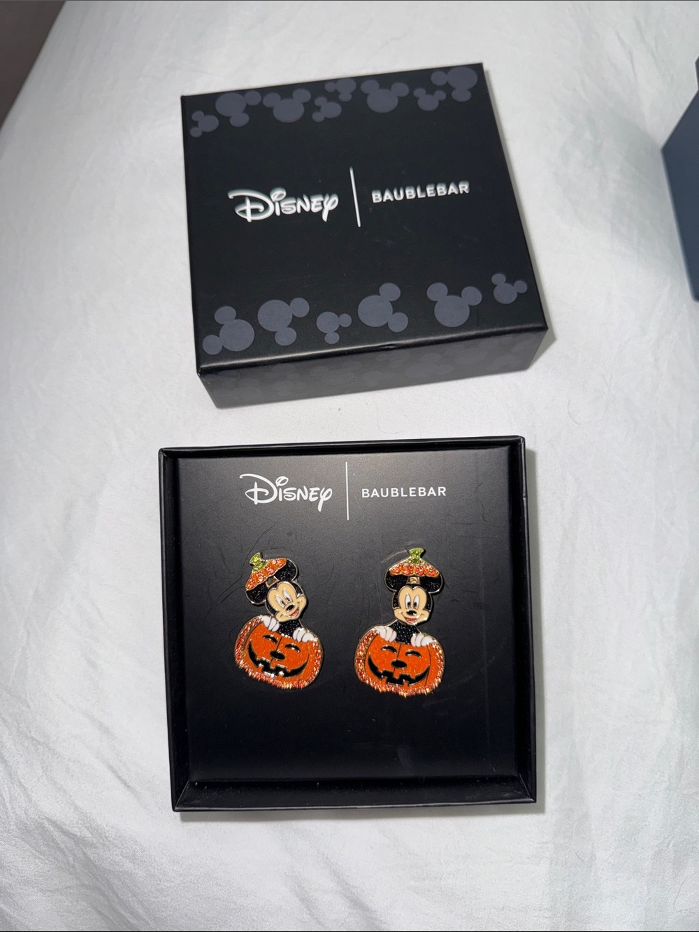 Disney x BaubleBar Mickey & Minnie Pumpkin Halloween Earrings - Orange Black